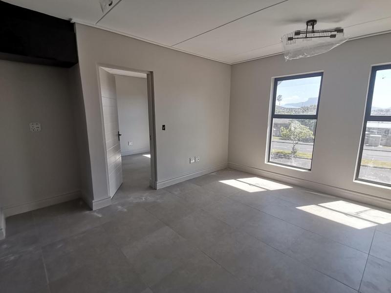 To Let 2 Bedroom Property for Rent in Parow North Western Cape